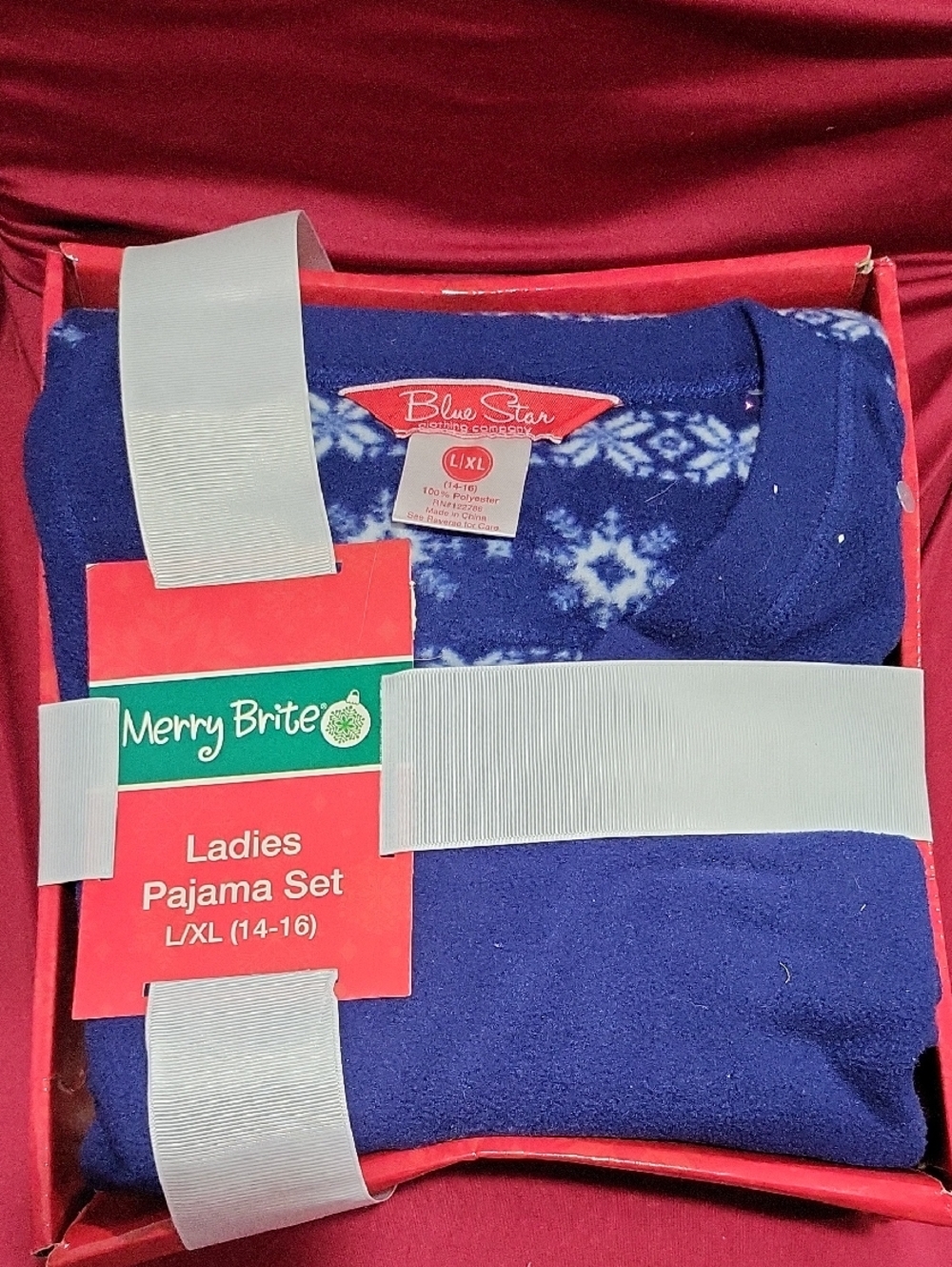 Christmas Ladies Pajama Set